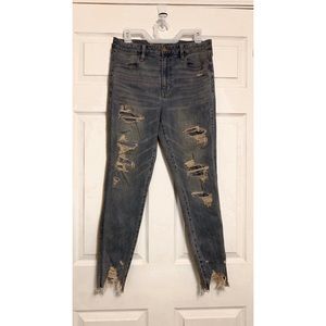 American Eagle- Super Hi-Rise Jegging, Size 12 Distressed